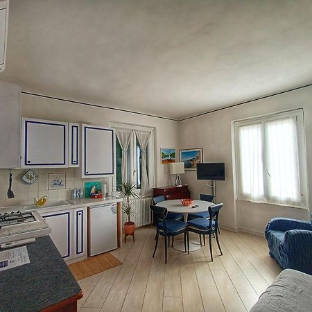 Апартаменты L'Oblo Риомаджиоре Экстерьер фото